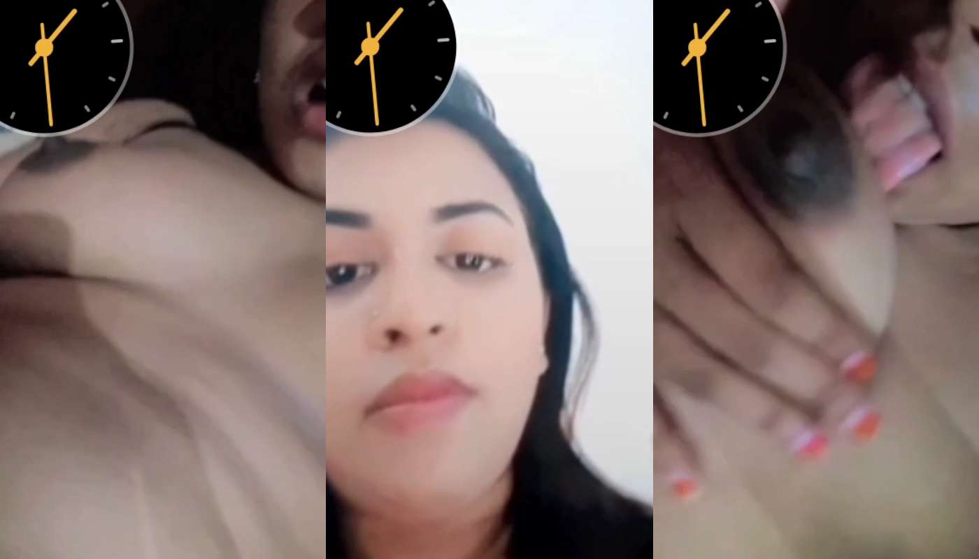 Beautiful Horny Gf Fingering