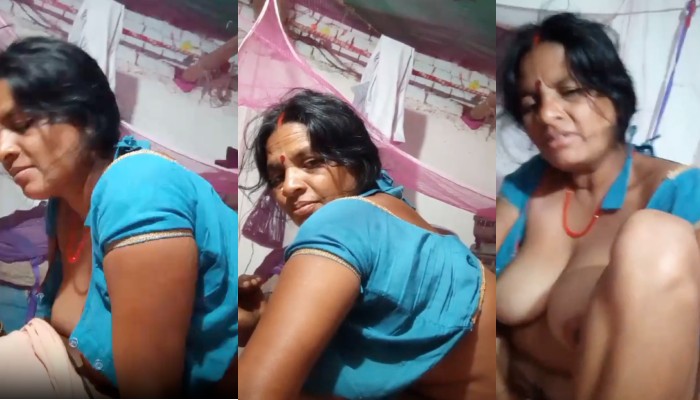 Sexy Village mature bhabhi riding